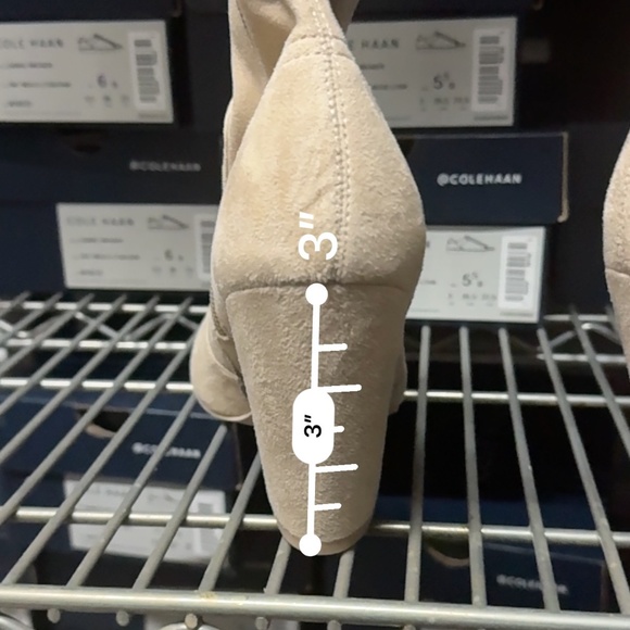 Dolce Vita Tan/Brown Ankle Boots. Size 8, slight heels for comfort - Picture 8 of 8